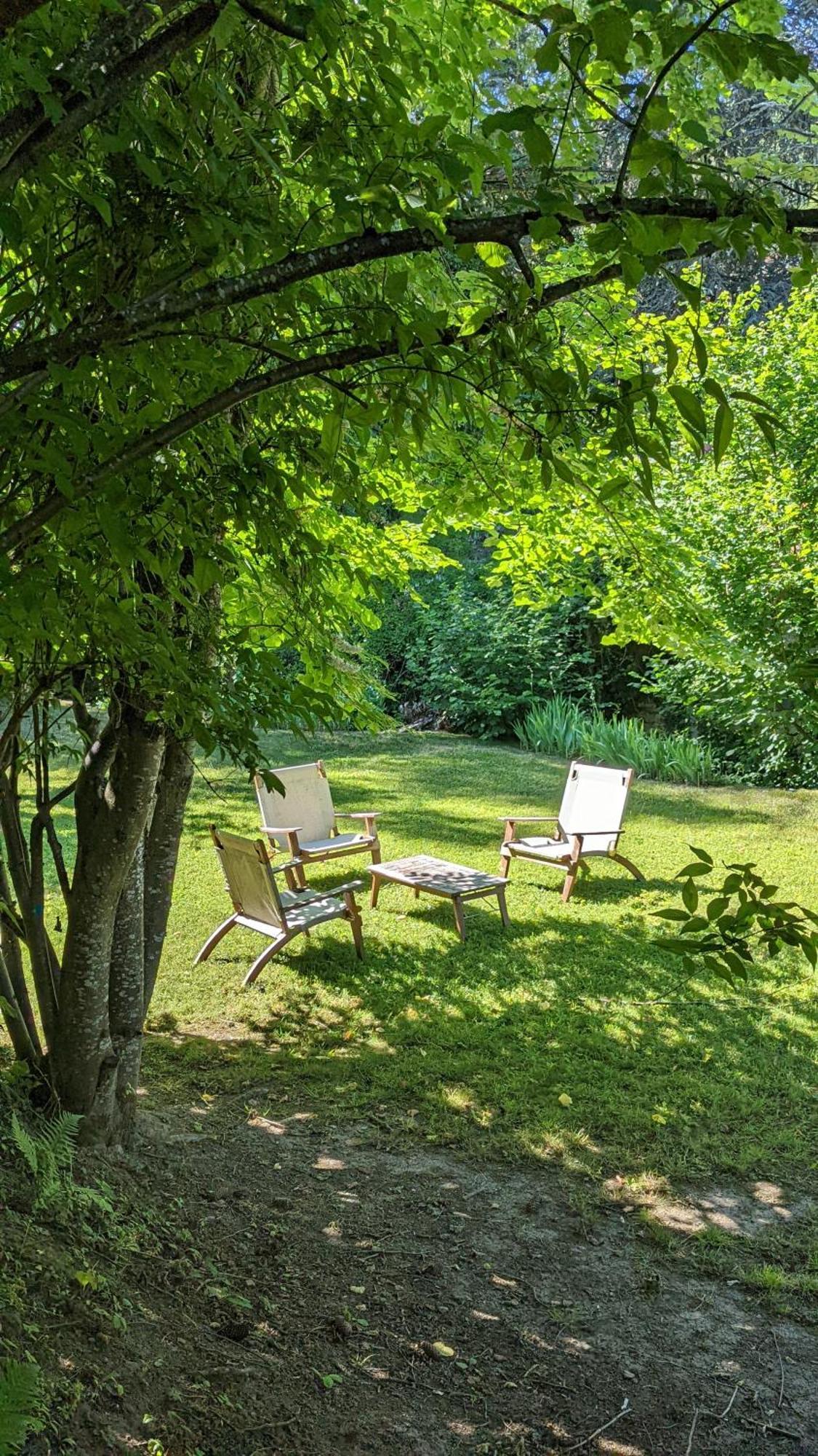 Un Jardin Secret Bed & Breakfast Yzeron Eksteriør bilde