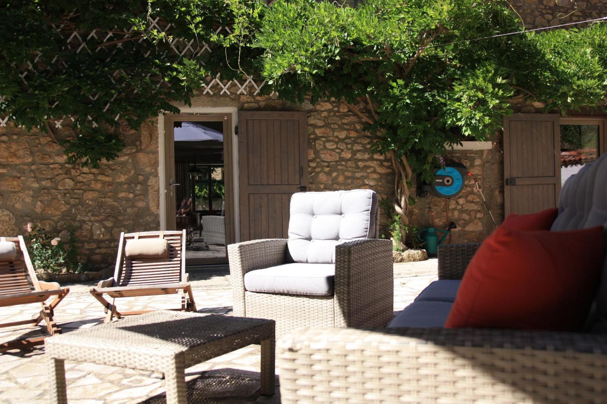 Un Jardin Secret Bed & Breakfast Yzeron Eksteriør bilde